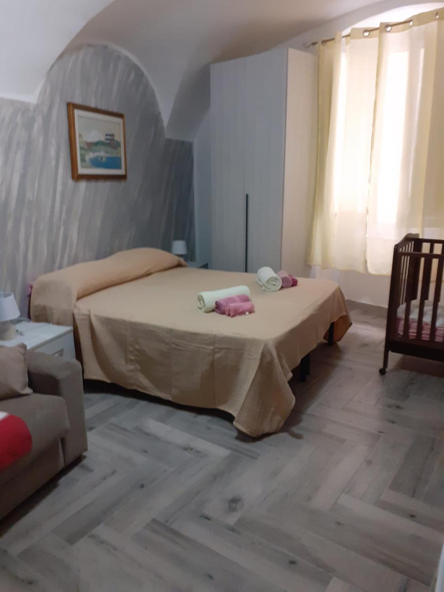 Casa Vacanze Su Sorighe. Bosa Eksteriør billede
