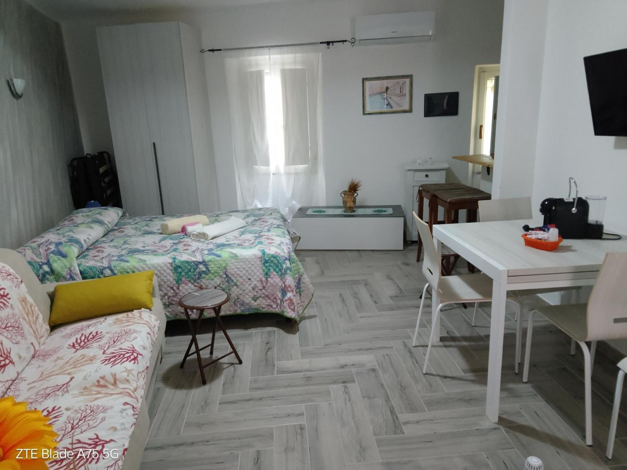 Casa Vacanze Su Sorighe. Bosa Eksteriør billede